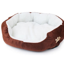 Load image into Gallery viewer, Cotton Cat Bed