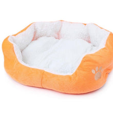 Load image into Gallery viewer, Cotton Cat Bed