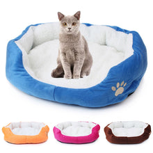 Load image into Gallery viewer, Cotton Cat Bed